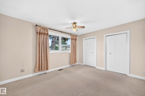 15020 88 Street Nw, Edmonton, AB - Indoor Photo Showing Other Room