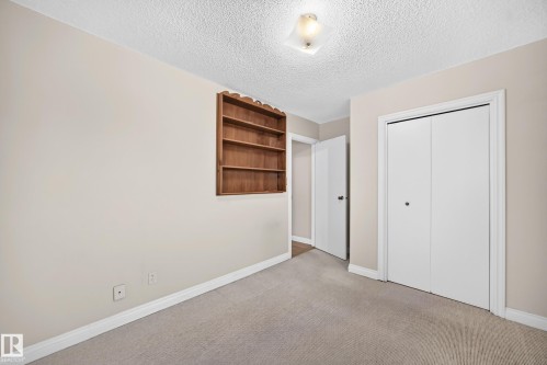 15020 88 Street Nw, Edmonton, AB - Indoor Photo Showing Other Room