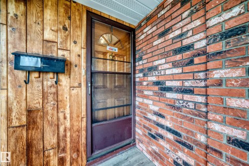 15020 88 Street Nw, Edmonton, AB - Indoor Photo Showing Other Room