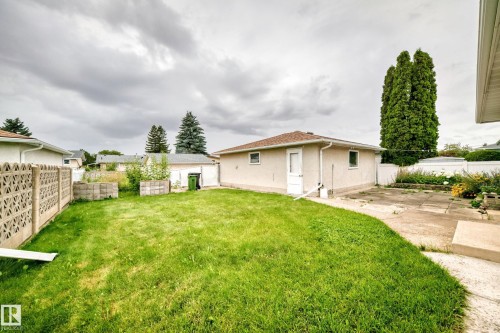 15020 88 Street Nw, Edmonton, AB - Outdoor