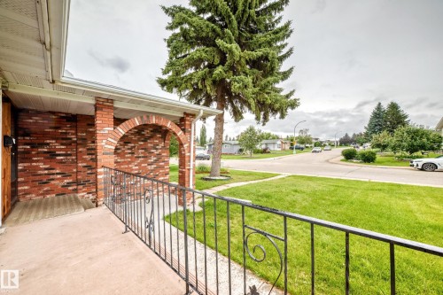 15020 88 Street Nw, Edmonton, AB - Outdoor