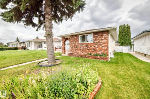 15020 88 Street Nw, Edmonton, AB - Outdoor