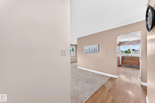 15020 88 Street Nw, Edmonton, AB - Indoor Photo Showing Other Room