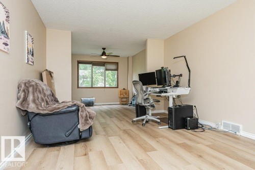 3909 43 Avenue, Leduc, AB - Indoor Photo Showing Office