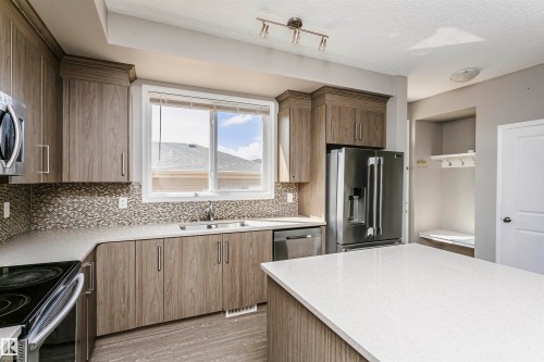 8103 Chappelle Way Sw, Edmonton, AB - Indoor Photo Showing Kitchen With Double Sink With Upgraded Kitchen