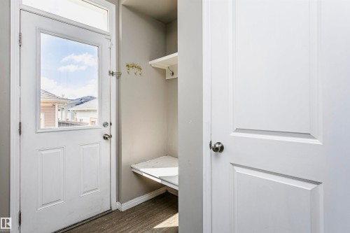 8103 Chappelle Way Sw, Edmonton, AB - Indoor Photo Showing Other Room