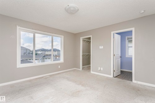 8103 Chappelle Way Sw, Edmonton, AB - Indoor Photo Showing Other Room