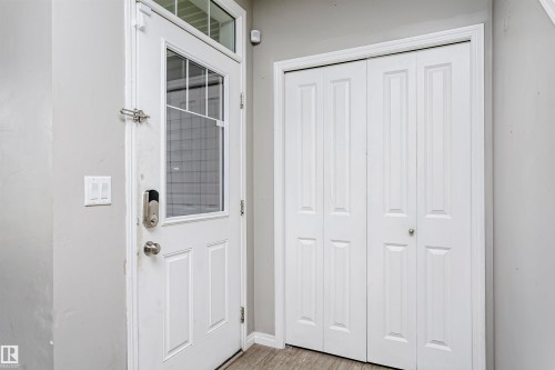 8103 Chappelle Way Sw, Edmonton, AB - Indoor