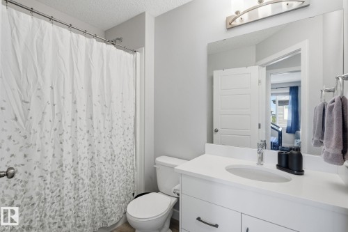 #73 16903 68 St Nw, Edmonton, AB - Indoor Photo Showing Bathroom