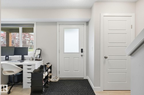 #73 16903 68 St Nw, Edmonton, AB - Indoor Photo Showing Office