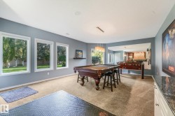 Light gray walls with multiple windows - 