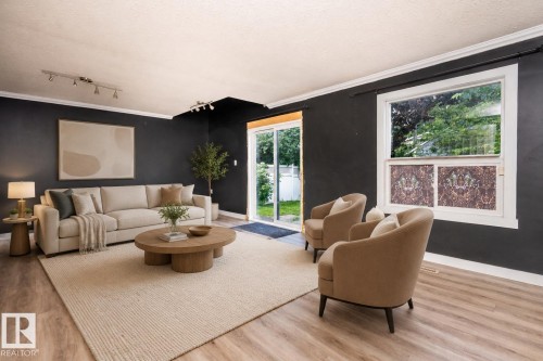 10330 76 Street Nw, Edmonton, AB - Indoor Photo Showing Living Room