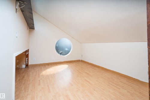 10330 76 Street Nw, Edmonton, AB - Indoor Photo Showing Other Room