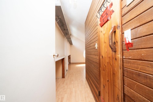 10330 76 Street Nw, Edmonton, AB - Indoor Photo Showing Other Room