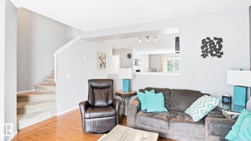 #58 8304 11 Av Sw, Edmonton, AB - Indoor Photo Showing Living Room
