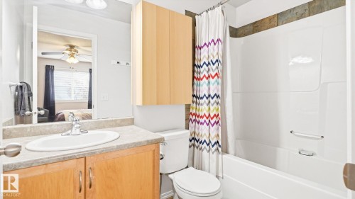#58 8304 11 Av Sw, Edmonton, AB - Indoor Photo Showing Bathroom