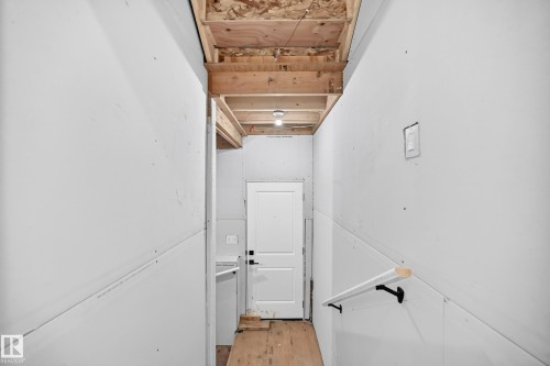 55 Meadowgrove Lane, Spruce Grove, AB - Indoor Photo Showing Other Room