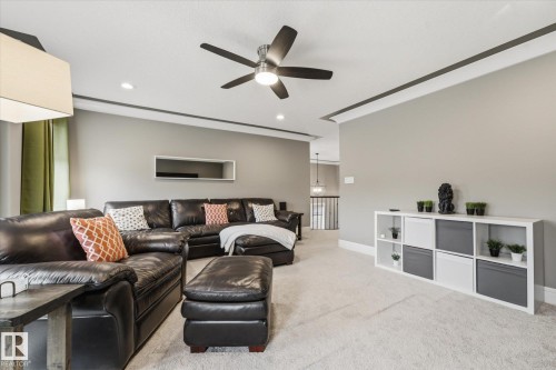 182 Woodhill Lane, Fort Saskatchewan, AB - Indoor Photo Showing Living Room