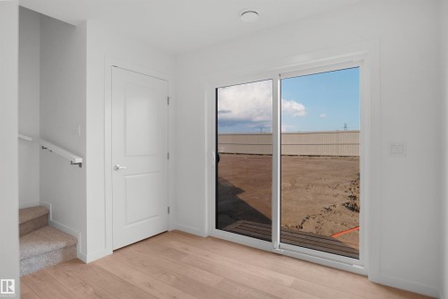 1423 9 Street Nw, Edmonton, AB - Indoor Photo Showing Other Room