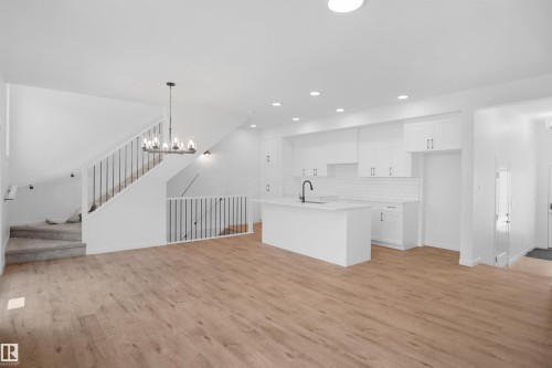 #33 19904 31 Av Nw, Edmonton, AB - Indoor Photo Showing Kitchen