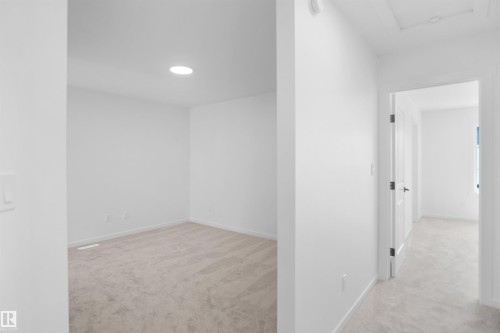 #33 19904 31 Av Nw, Edmonton, AB - Indoor Photo Showing Other Room