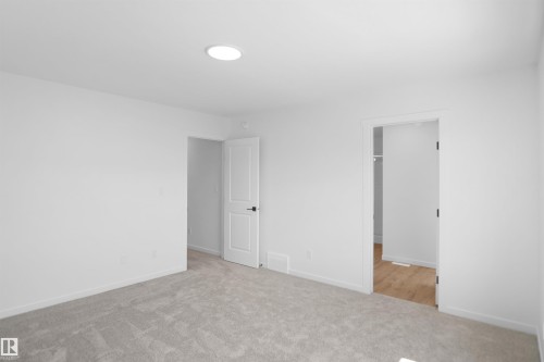 #33 19904 31 Av Nw, Edmonton, AB - Indoor Photo Showing Other Room