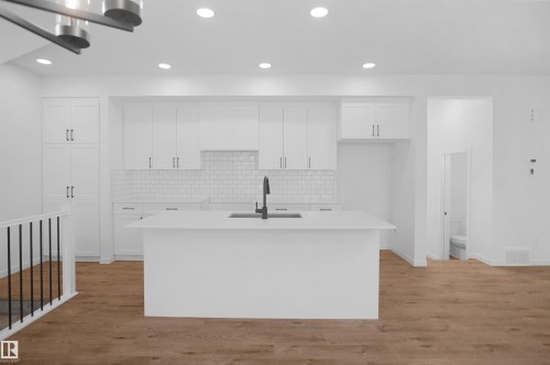#33 19904 31 Av Nw, Edmonton, AB - Indoor Photo Showing Kitchen With Upgraded Kitchen