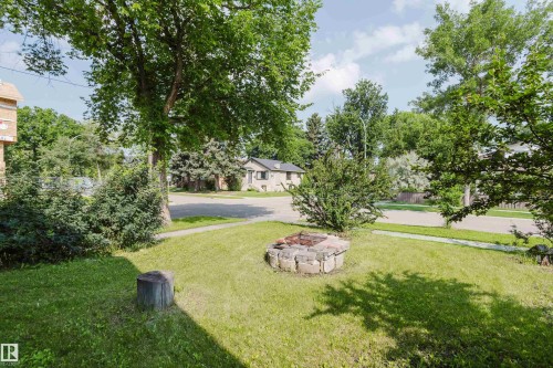 8759 78 Avenue Nw, Edmonton, AB - Outdoor