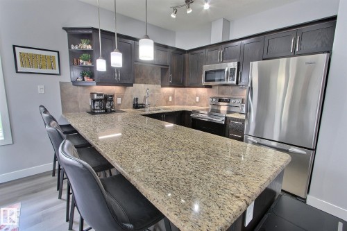 #3207 7347 South Terwillegar Dr Nw, Edmonton, AB - Indoor Photo Showing Kitchen With Upgraded Kitchen