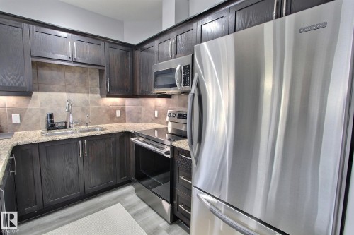 #3207 7347 South Terwillegar Dr Nw, Edmonton, AB - Indoor Photo Showing Kitchen With Upgraded Kitchen