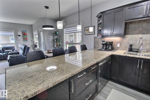 #3207 7347 South Terwillegar Dr Nw, Edmonton, AB - Indoor Photo Showing Kitchen With Upgraded Kitchen