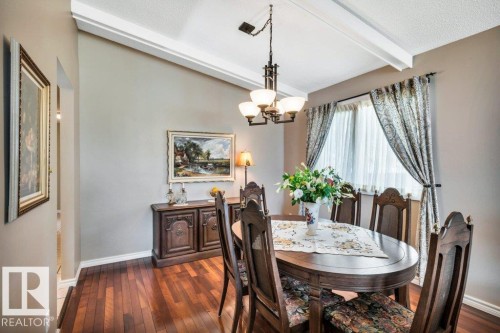 72 Ekota Crescent Nw, Edmonton, AB - Indoor Photo Showing Dining Room
