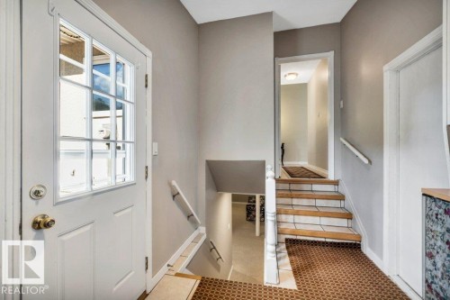 72 Ekota Crescent Nw, Edmonton, AB - Indoor Photo Showing Other Room