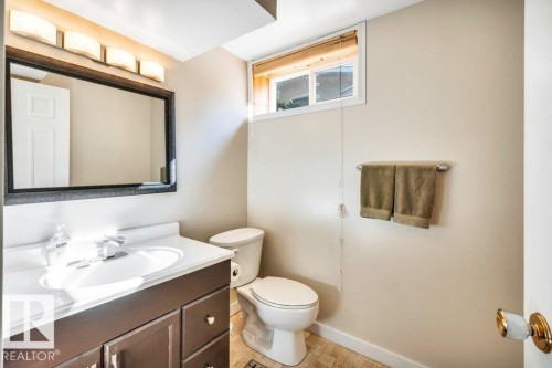 72 Ekota Crescent Nw, Edmonton, AB - Indoor Photo Showing Bathroom