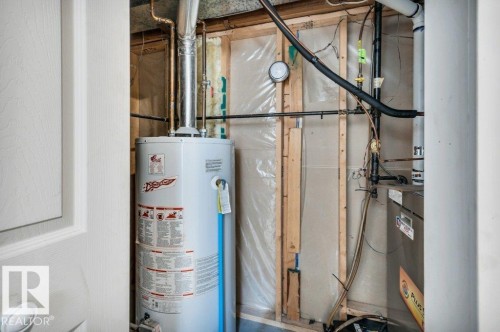 72 Ekota Crescent Nw, Edmonton, AB - Indoor Photo Showing Basement