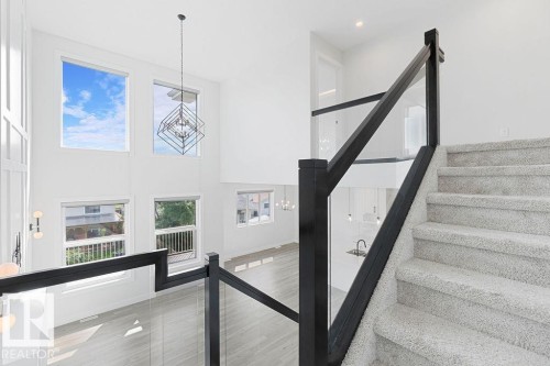 9331 181 Avenue Nw, Edmonton, AB - Indoor Photo Showing Other Room