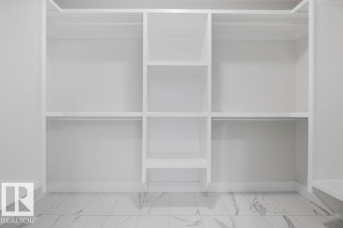 9331 181 Avenue Nw, Edmonton, AB - Indoor With Storage