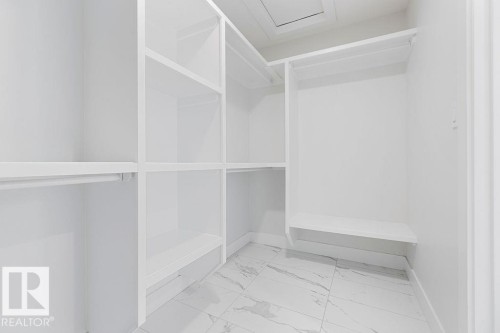 9331 181 Avenue Nw, Edmonton, AB - Indoor With Storage