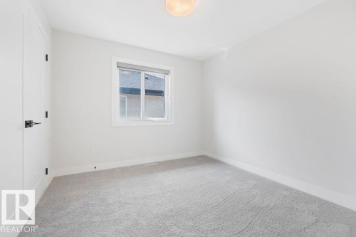 9331 181 Avenue Nw, Edmonton, AB - Indoor Photo Showing Other Room