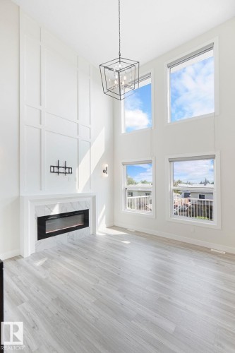 9331 181 Avenue Nw, Edmonton, AB - Indoor With Fireplace