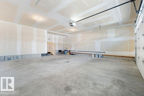 9331 181 Avenue Nw, Edmonton, AB - Indoor Photo Showing Garage