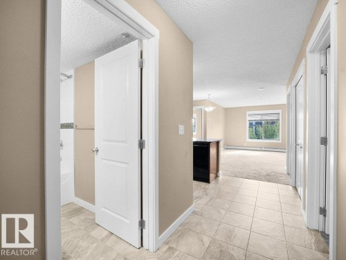 #307 5370 Chappelle Rd Sw, Edmonton, AB - Indoor Photo Showing Other Room
