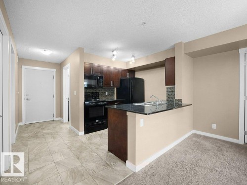 #307 5370 Chappelle Rd Sw, Edmonton, AB - Indoor Photo Showing Kitchen