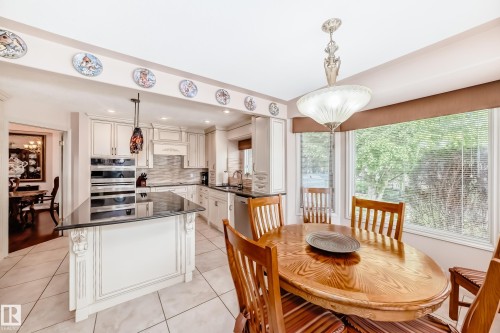 17416 53 Avenue Nw, Edmonton, AB - Indoor Photo Showing Dining Room