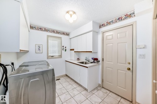17416 53 Avenue Nw, Edmonton, AB - Indoor