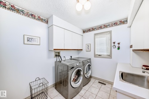 17416 53 Avenue Nw, Edmonton, AB - Indoor Photo Showing Laundry Room