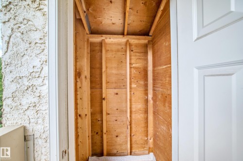 17416 53 Avenue Nw, Edmonton, AB - Indoor Photo Showing Other Room