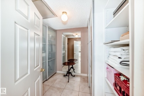 17416 53 Avenue Nw, Edmonton, AB - Indoor Photo Showing Other Room