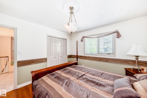 17416 53 Avenue Nw, Edmonton, AB - Indoor Photo Showing Bedroom