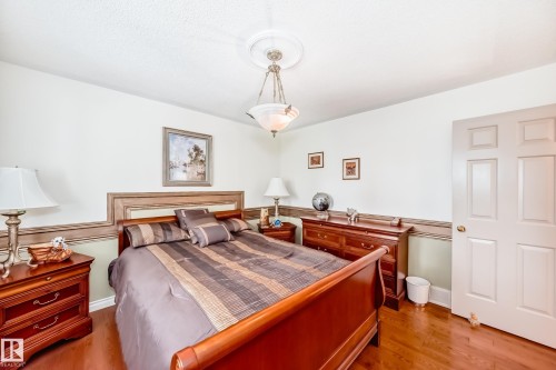 17416 53 Avenue Nw, Edmonton, AB - Indoor Photo Showing Bedroom